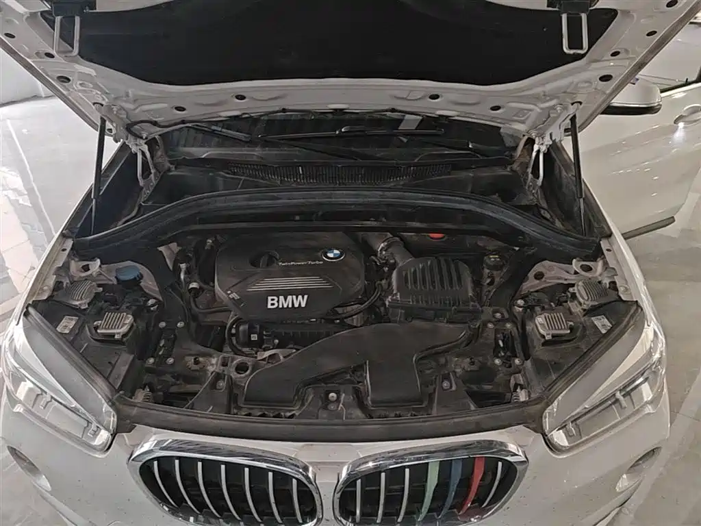 BMW X1 2019 sDrive18Li Premium Model фото 20