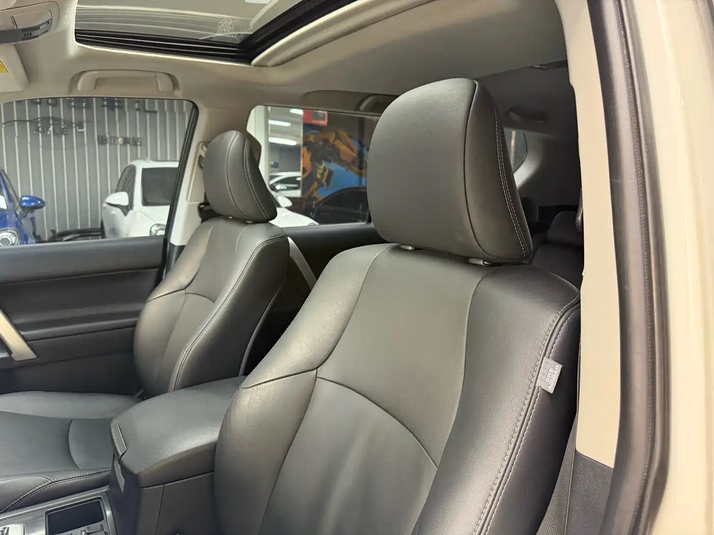 Toyota Prado 2014 4.0L Automatic TX-L фото 14