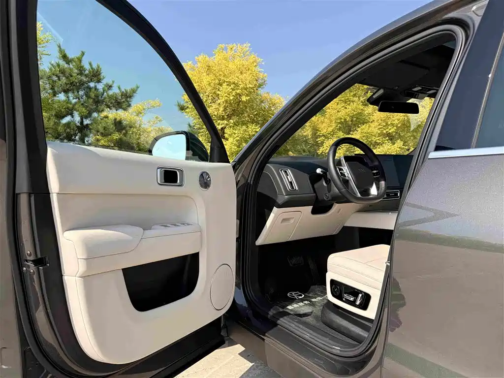 Li Auto Li L8 2025 2025 Ultra Smart Renewal Edition