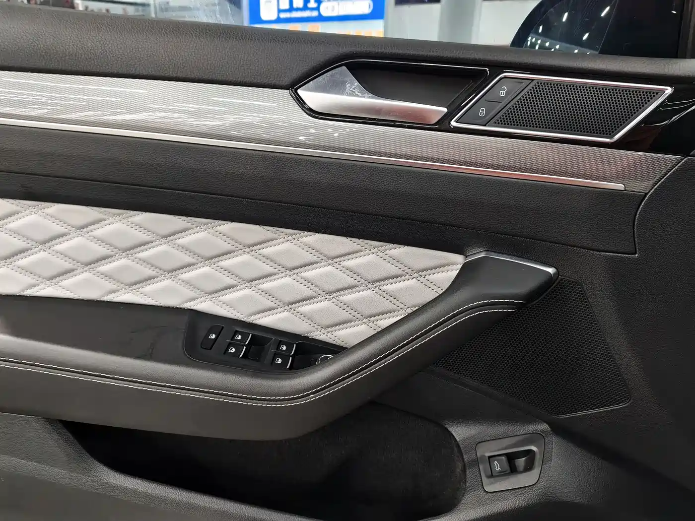 Volkswagen Magotan 2023 2 Million Units Anniversary Edition 330TSI DSG Leading Type фото 9
