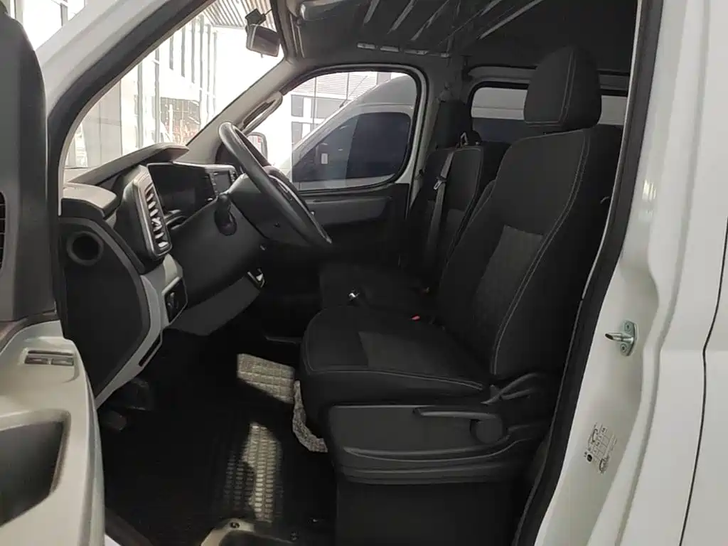 Maxus Xintu V80 2025 2025 Value Edition Aoyun 2.0T Manual Long Wheelbase Medium Roof 127Ps 6/7/9-seater