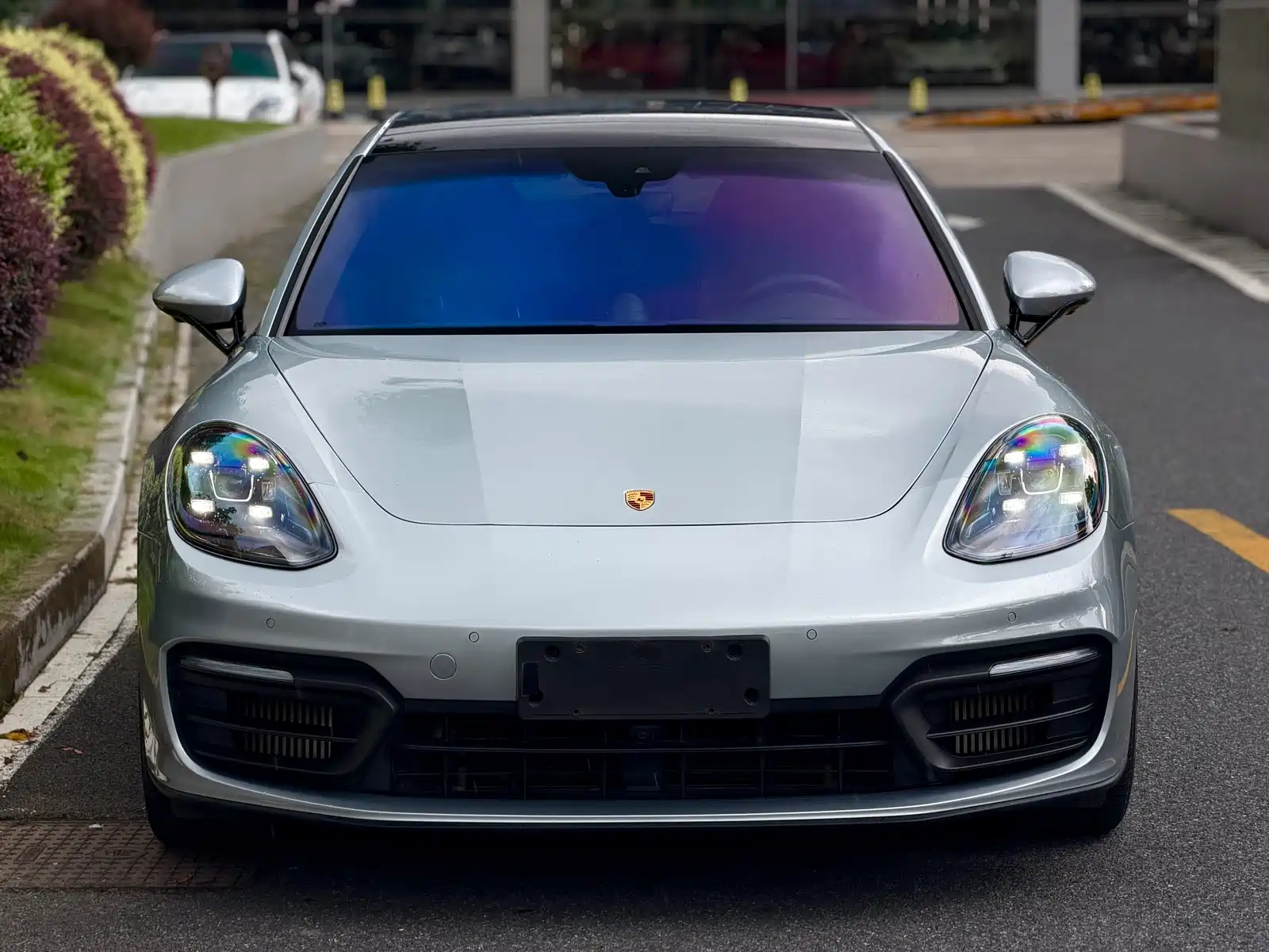 صورة 4 - Porsche Panamera