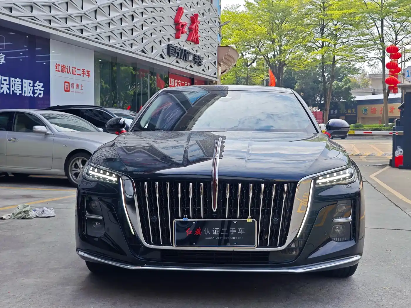 Hongqi H5 2025 2.0T Automatic Flag Celebration 500,000 Units Anniversary Edition фото 2