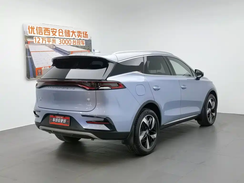 Photo 2 - BYD Tang New Energy