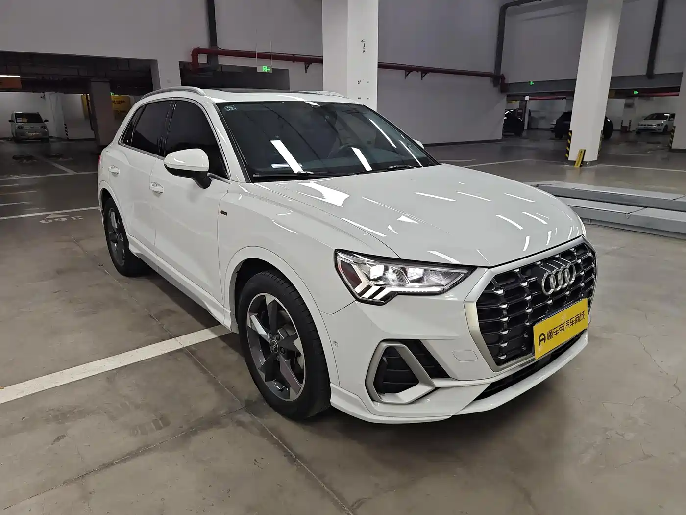 Фото 6 - Audi Q3