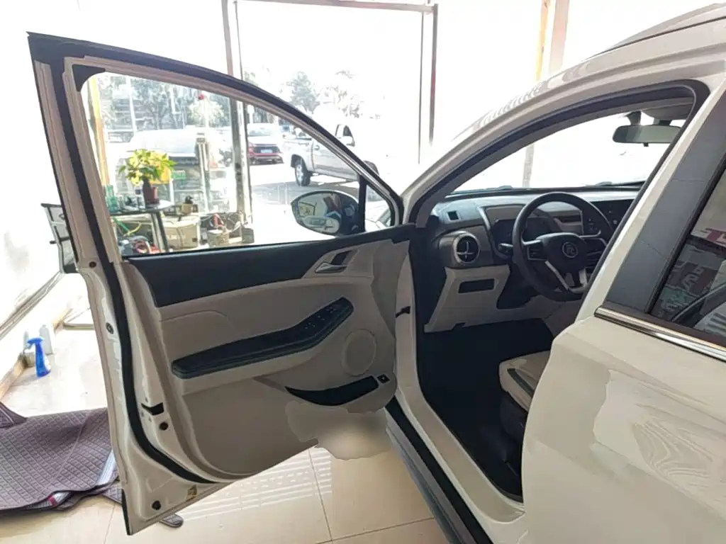 BYD Yuan Pro 2024 2023 401KM Luxury