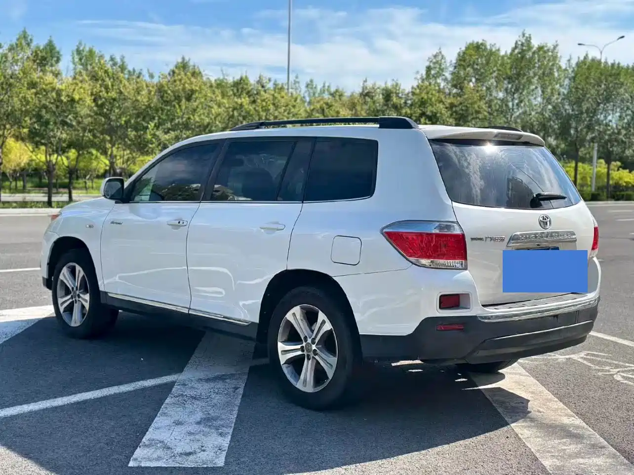 Фото 9 - Toyota Highlander
