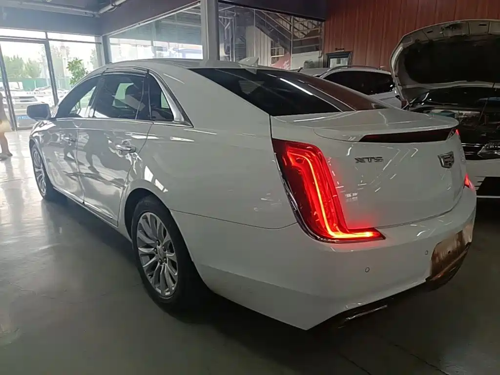 Cadillac XTS 2019 2018 28T Technology