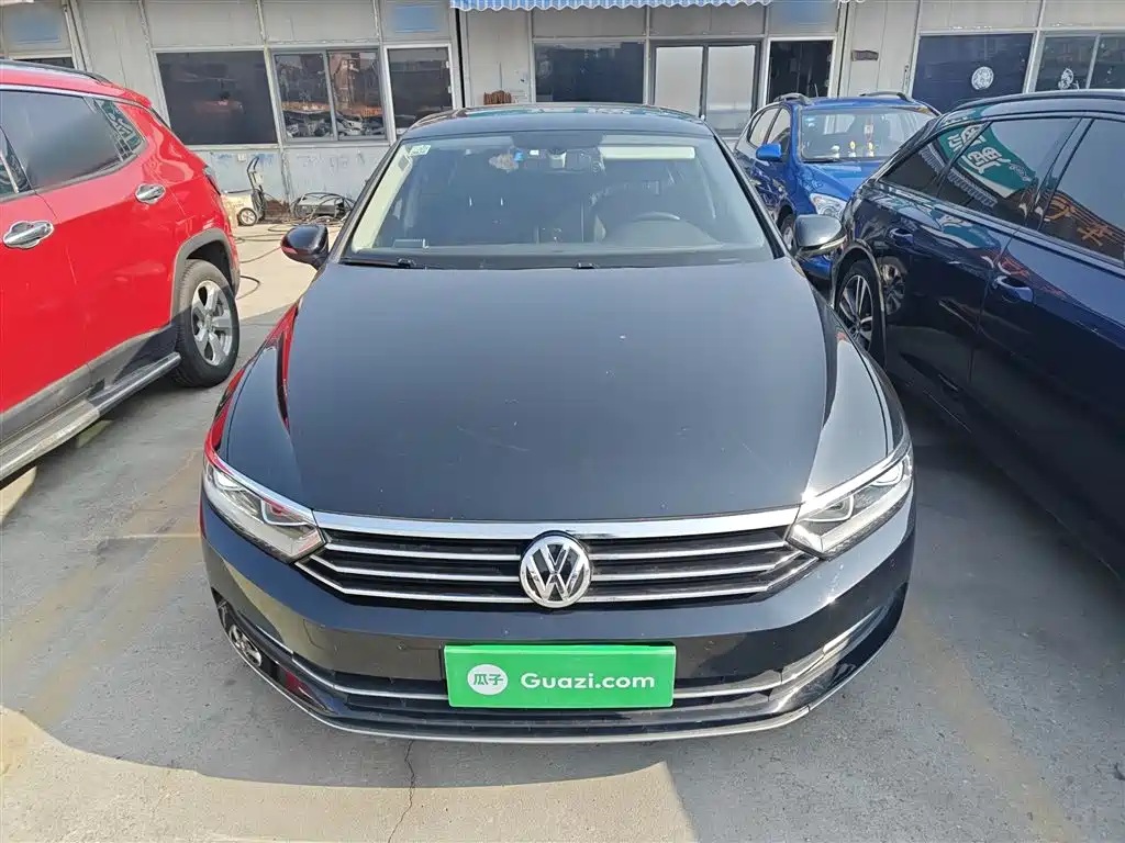 Volkswagen Magotan 2019 330TSI DSG Luxury China V фото 3