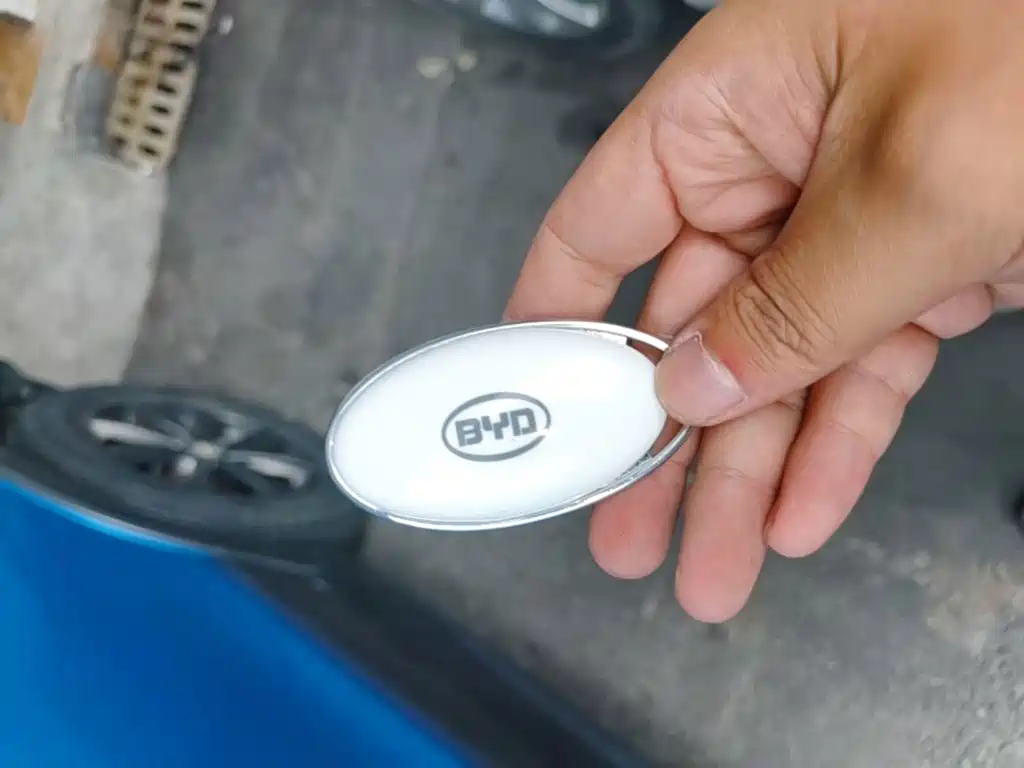 BYD Yuan New Energy 2020 2019 EV360 Smart Connect Premium Edition