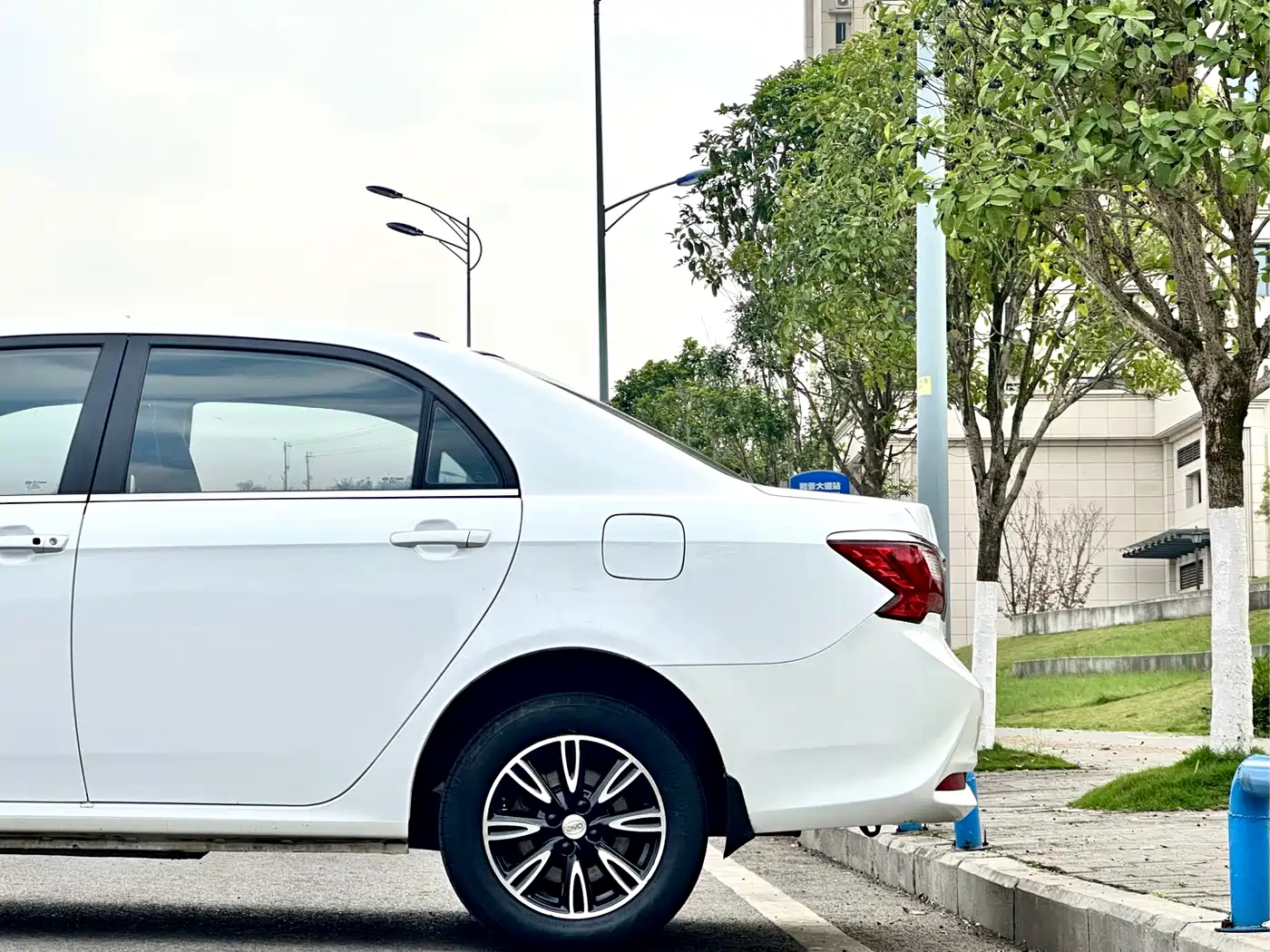 BYD F3 2016 1.5L Manual Luxury фото 9