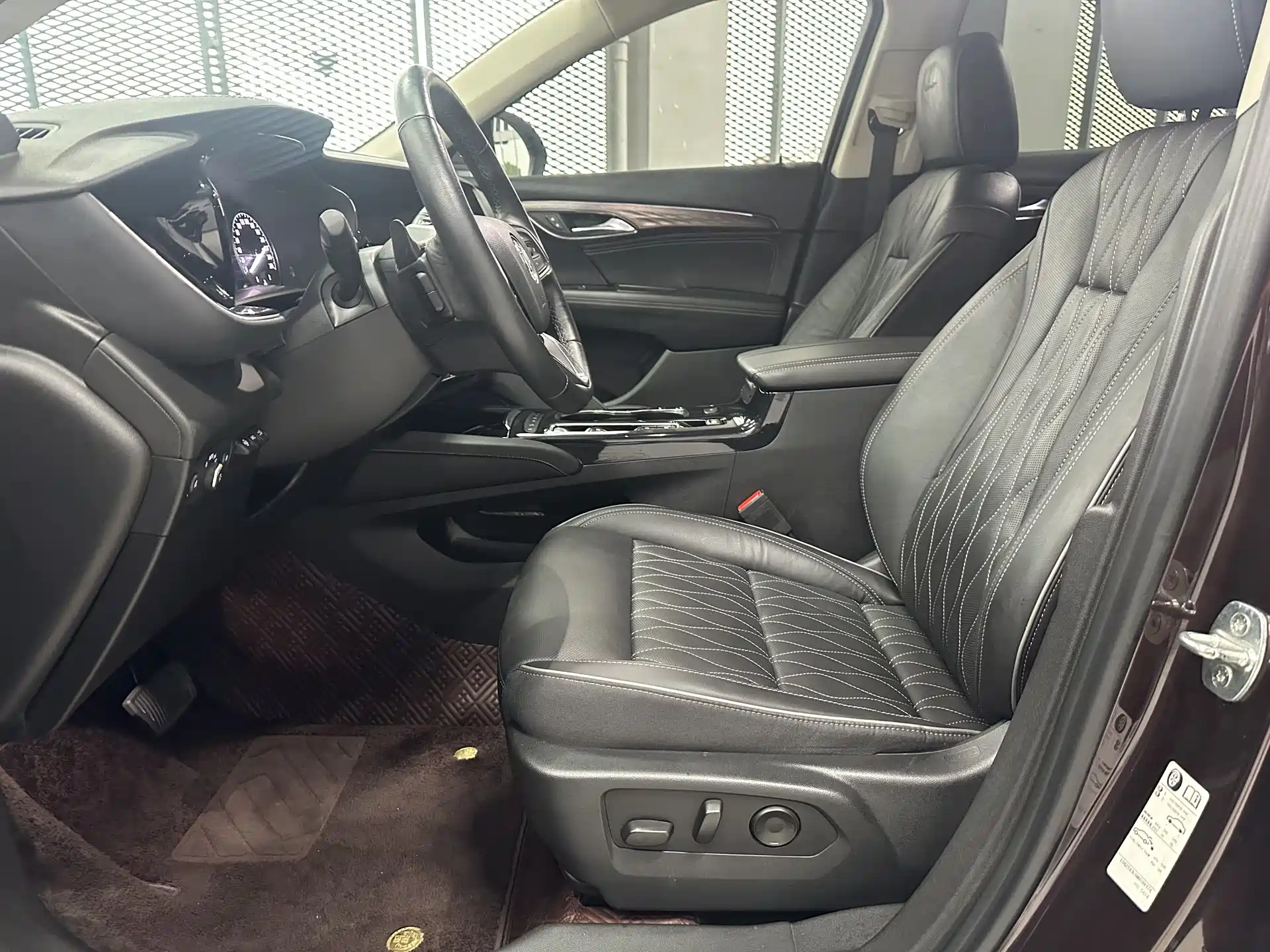 Фото 4 - Buick Envision S