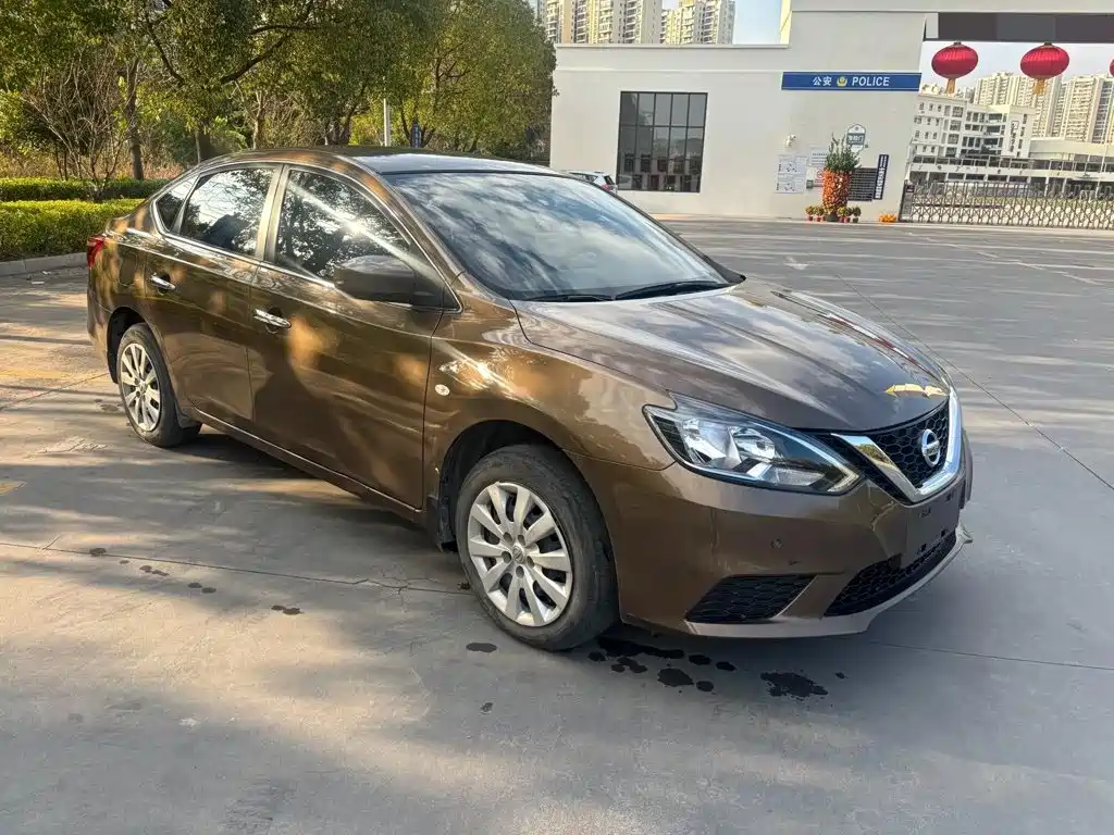 Nissan SYLPHY, миниатюра 2