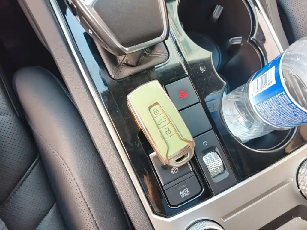 Фото 9 - Volkswagen Touareg