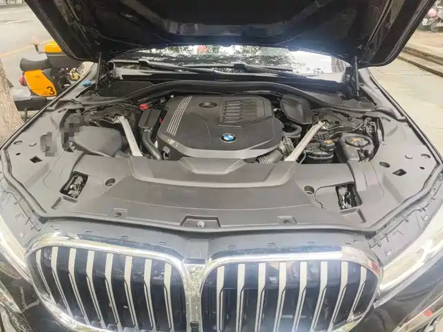 BMW 7 Series 2021 Model 740Li Leading M Sport Package — фото 3