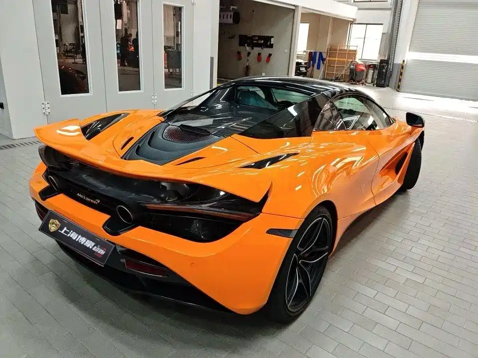 صورة 3 - McLaren 720S