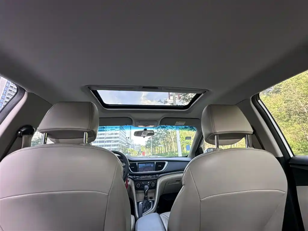 Buick Excelle 2016 15N Automatic Elite фото 9