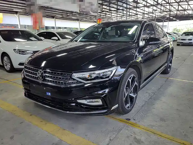 Volkswagen Magotan 200 Юбилейная, 330TSI DSG, Люкс