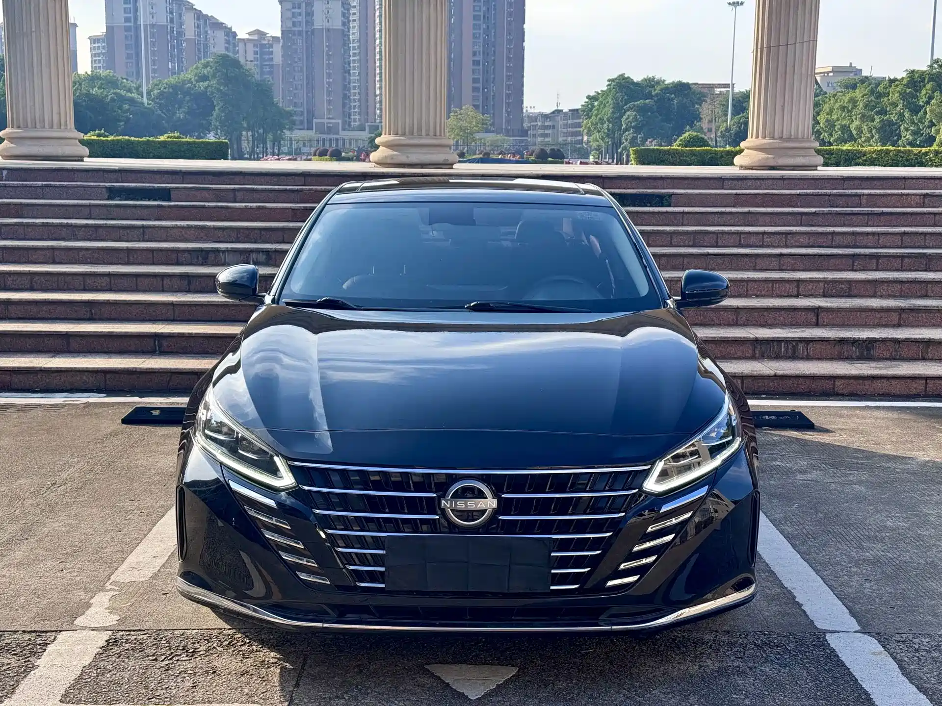 Photo 2 - Nissan Teana