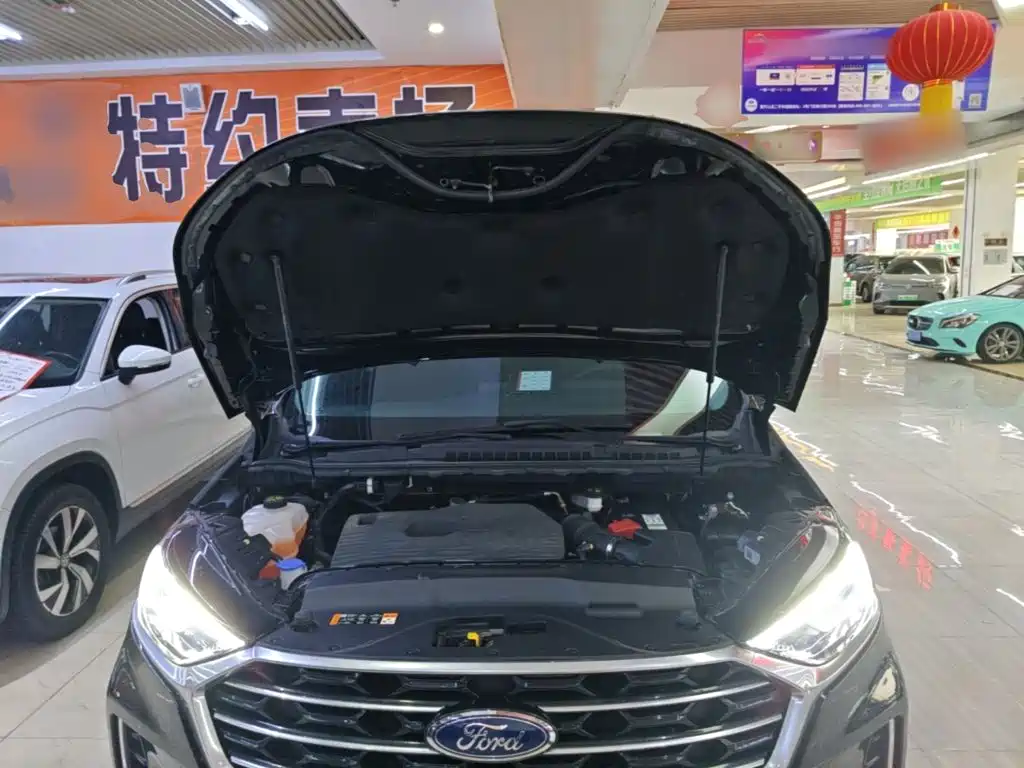 Ford Edge 2022 2021 PLUS EcoBoost 245 FWD Platinum Sharp 5-seater