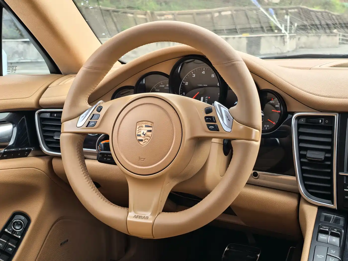 Porsche Panamera 2014 Panamera 3.0T фото 9