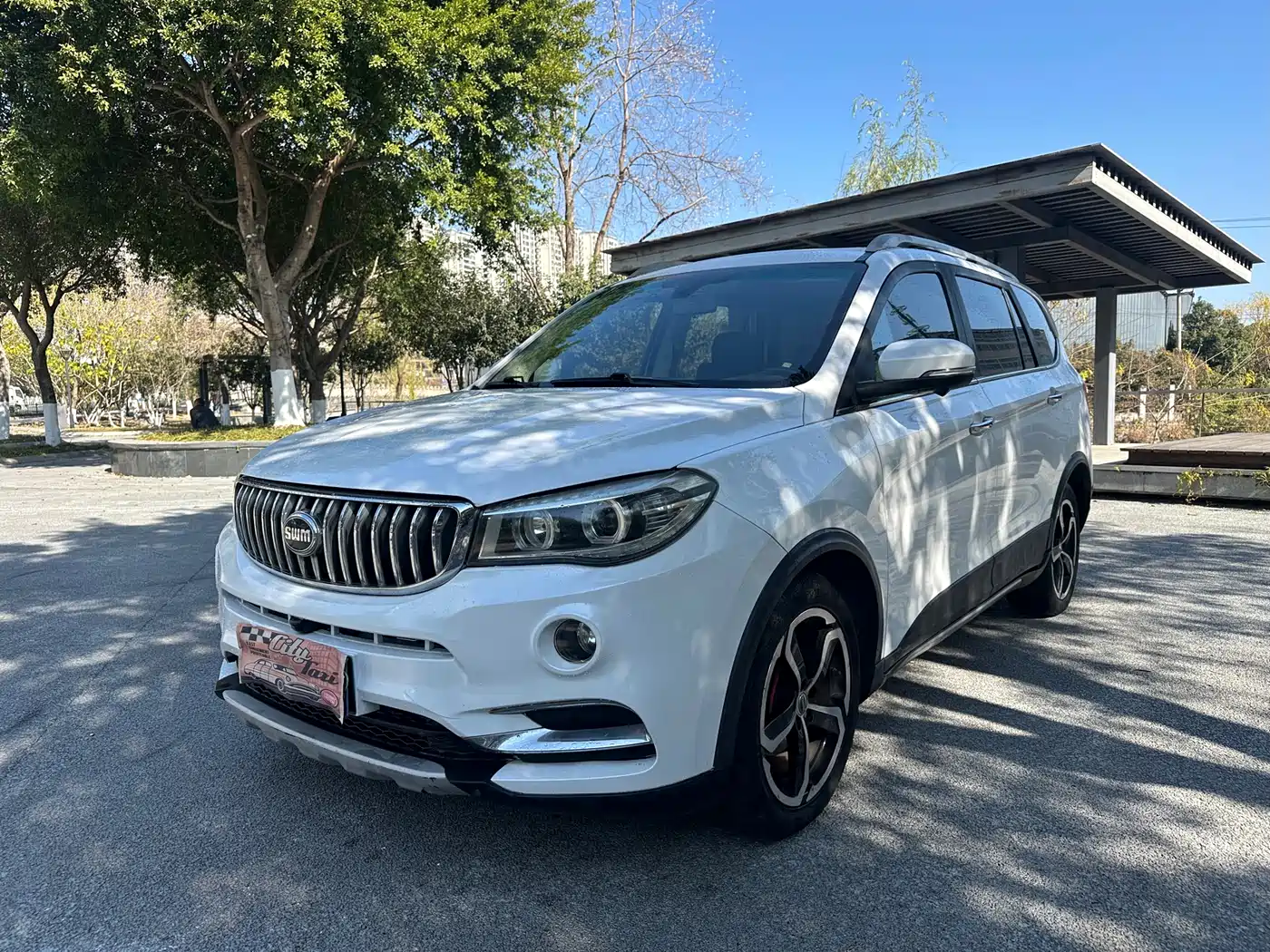 SWM Motor SWM X7 2019 2018 1.5T Auto Smart Enjoy 7-seater