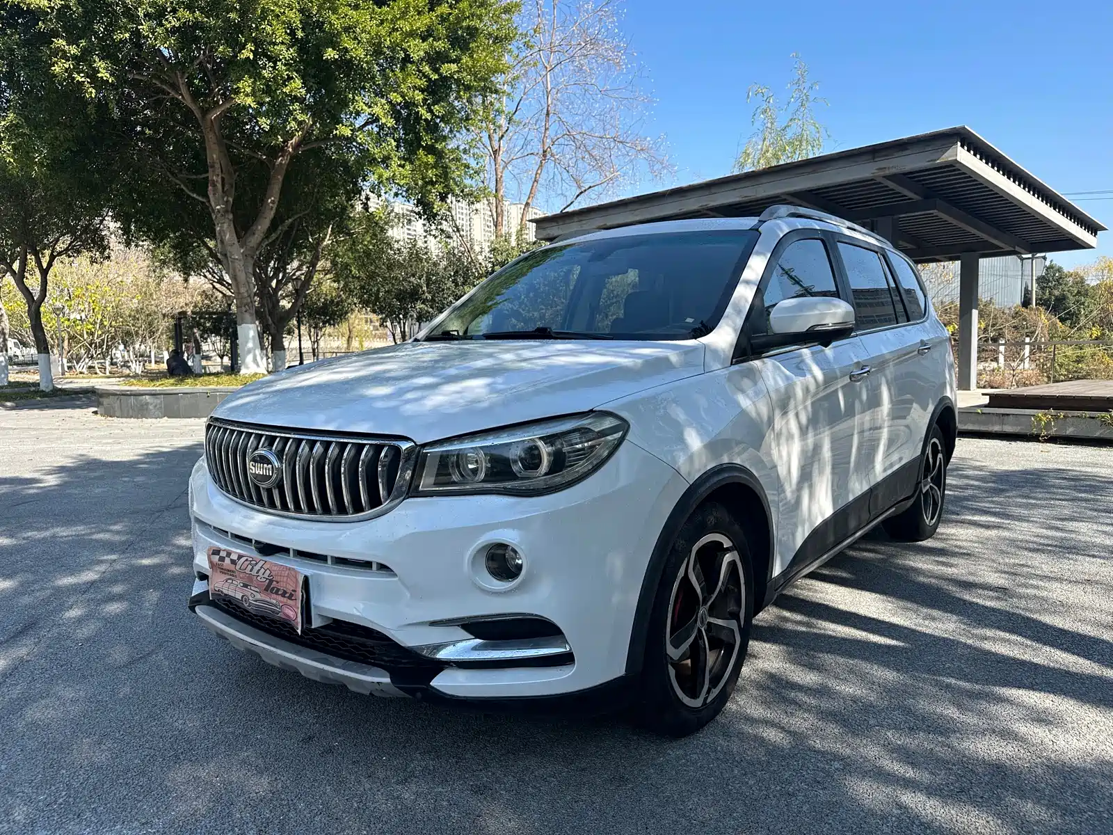 Photo 1 - SWM Motor SWM X7