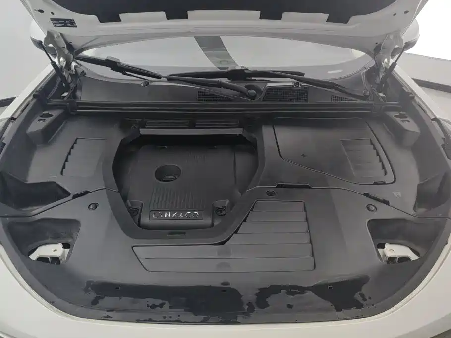 Lynk & Co 01 2018 2017 2.0T 2WD Pro Version