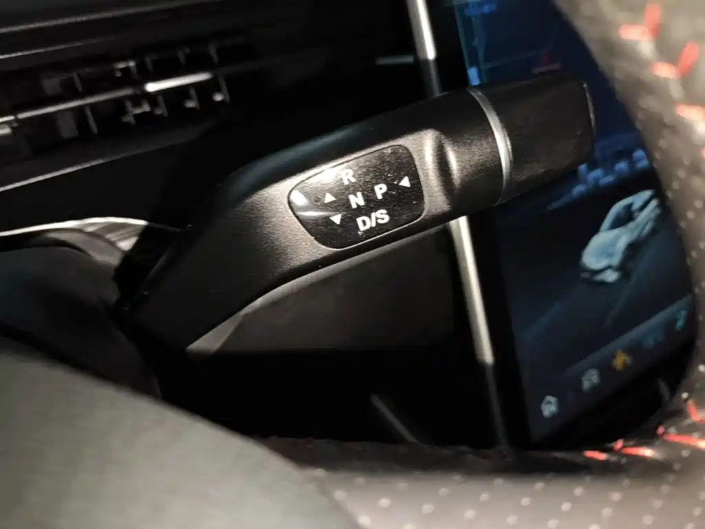 Nezha Auto Nezha V 2023 2022 Tide 300 Lite Ternary Lithium