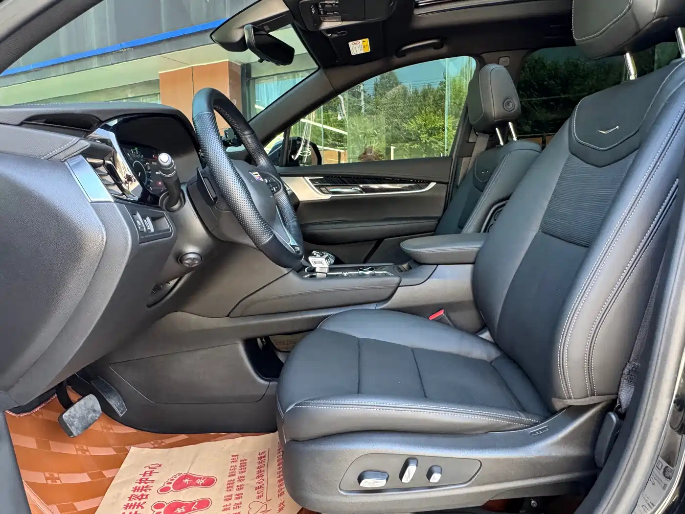 Cadillac XT6 2025 2025 2.0T 6-Seater AWD Luxury Executive Classic