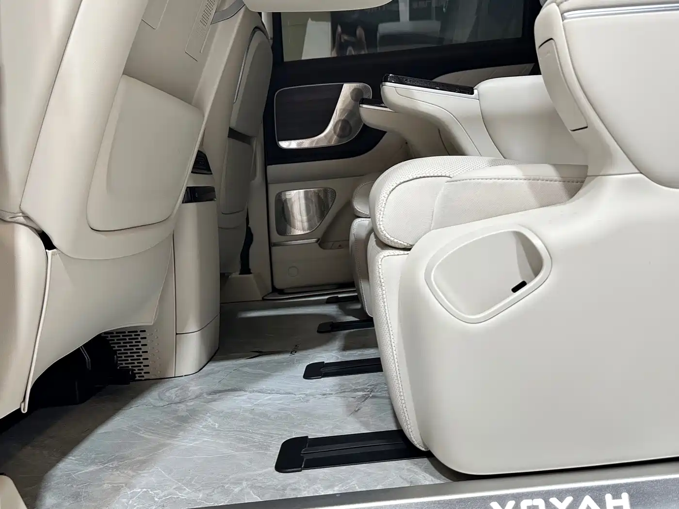 Voyah Auto Voyah Dreamer 2025 2025 Model PHEV Basic Version