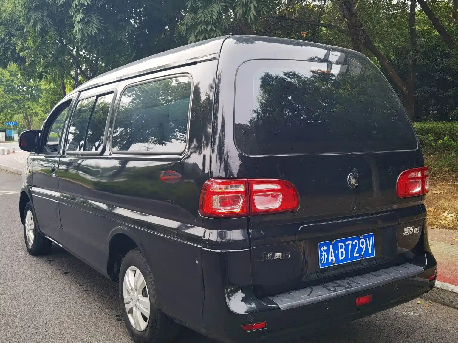 Photo 9 - Dongfeng Fengxing Lingzhi