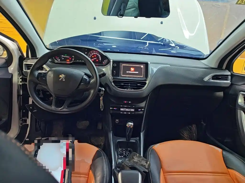 Peugeot 2008 2016 2014 1.6L Automatic Fashion Edition
