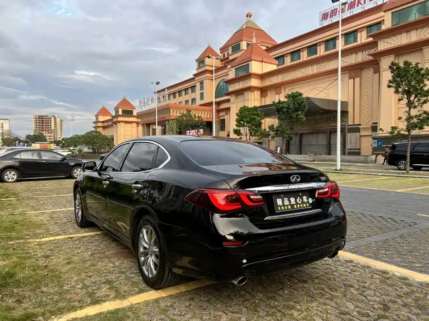 Infiniti Q70 2018 2017 Q70L 2.5L Elite Edition