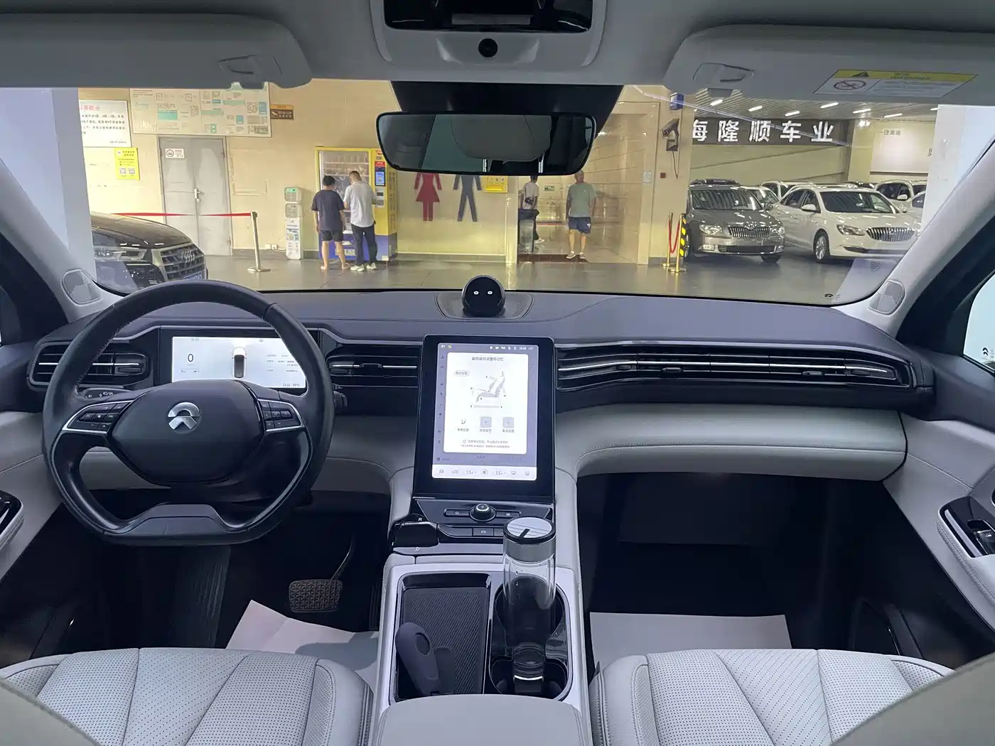 NIO ES8 2019 2018 355KM Standard 6-Seater