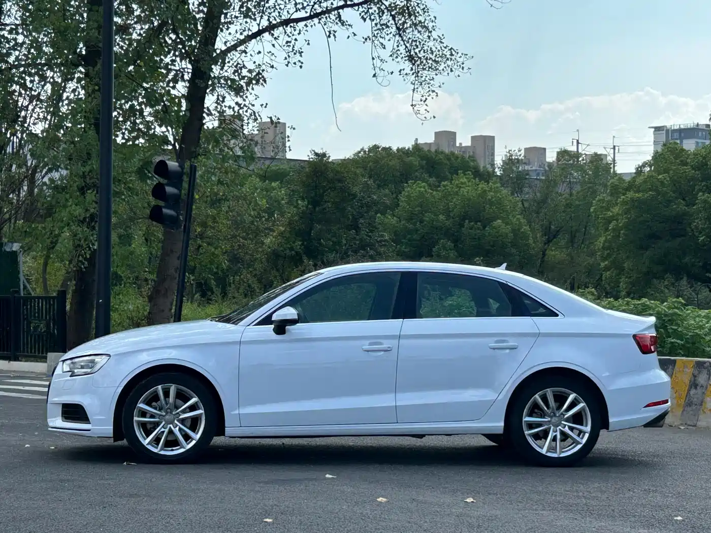 Photo 4 - Audi A3