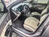 Photo 8 - Buick Regal