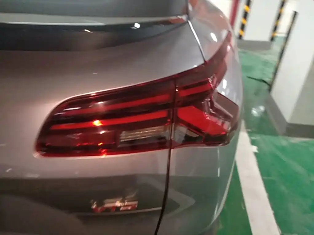 Фото 8 - Citroën Versailles C5 X