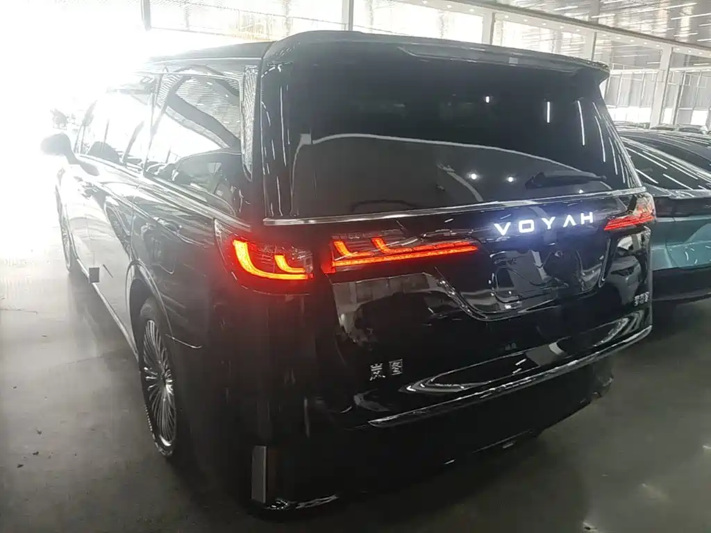 Voyah Dreamer 2026 2025 PHEV AWD Excellent Kunpeng Edition