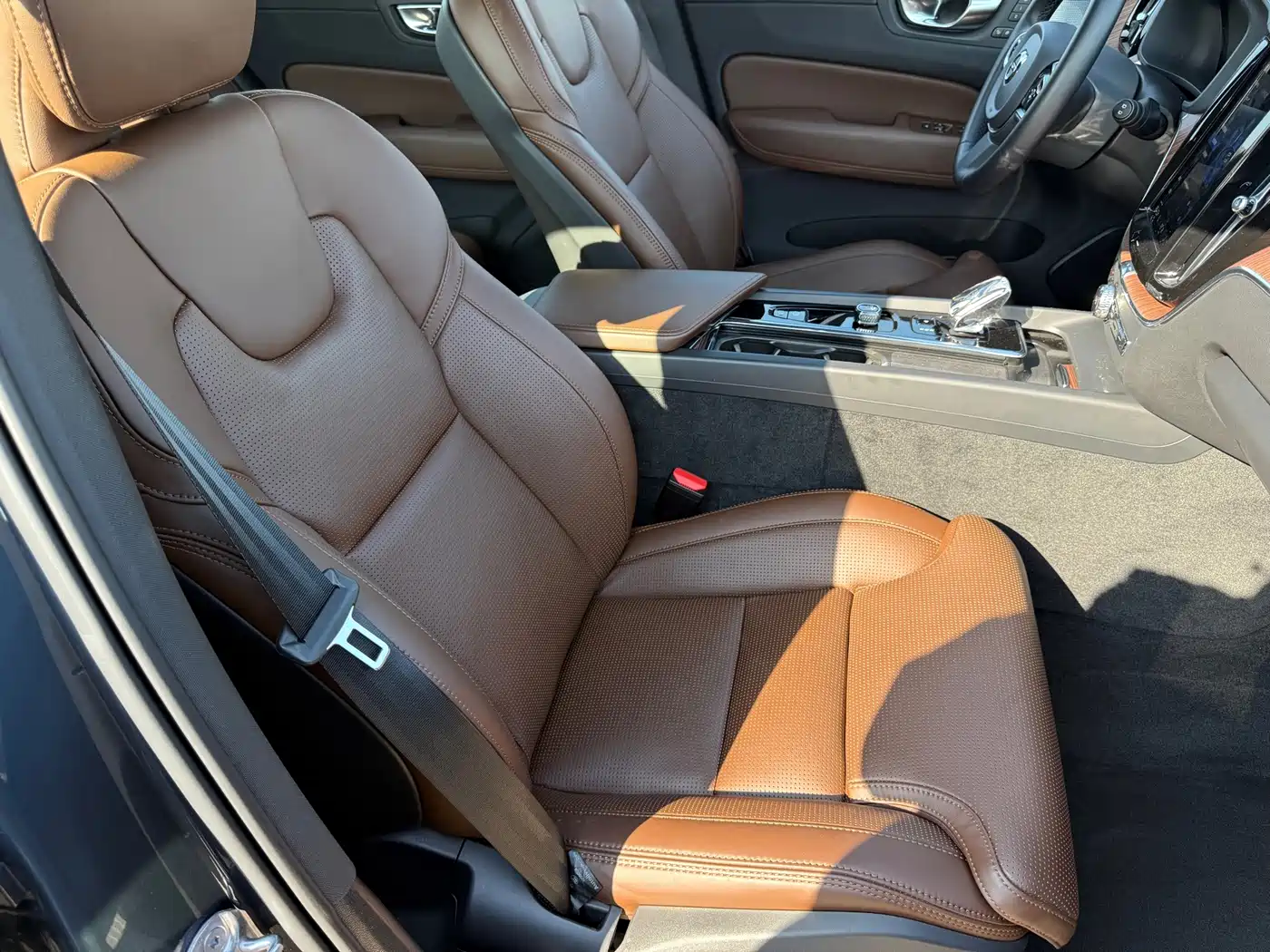 Volvo XC60 Plug-in Hybrid 2024 2025 Plug-in Hybrid Long Range AWD Zhiya Luxury Edition