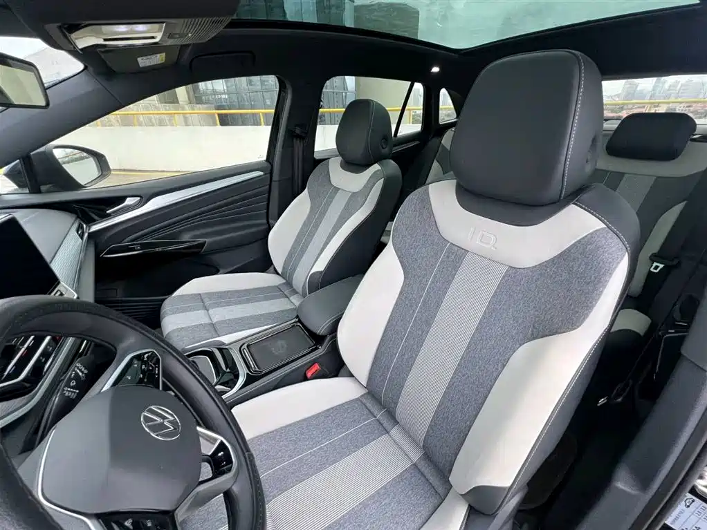 Volkswagen ID.4 CROZZ 2022 Model Year Pure Enjoyment Limited Edition фото 13