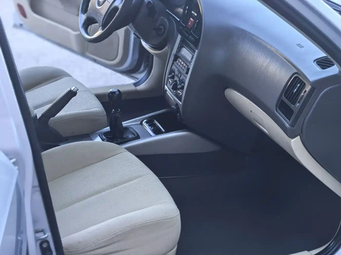 Hyundai Elantra 2010 2011 1.6L Manual Comfort