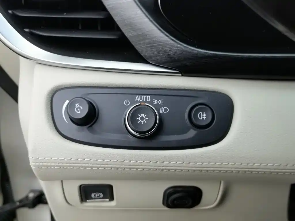 Фото 21 - Buick GL8