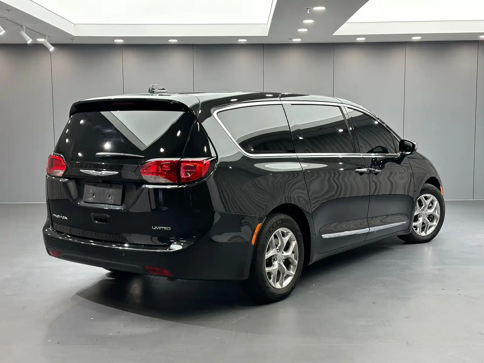 Фото 4 - Chrysler Pacifica