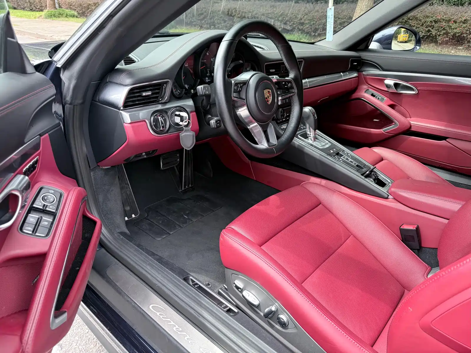 Photo 11 - Porsche 911
