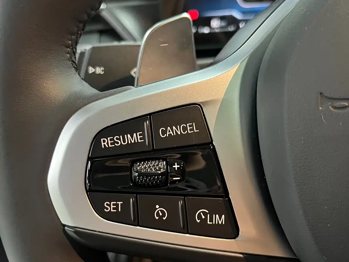 BMW 3 Series 2024 320Li M Sport Package фото 16
