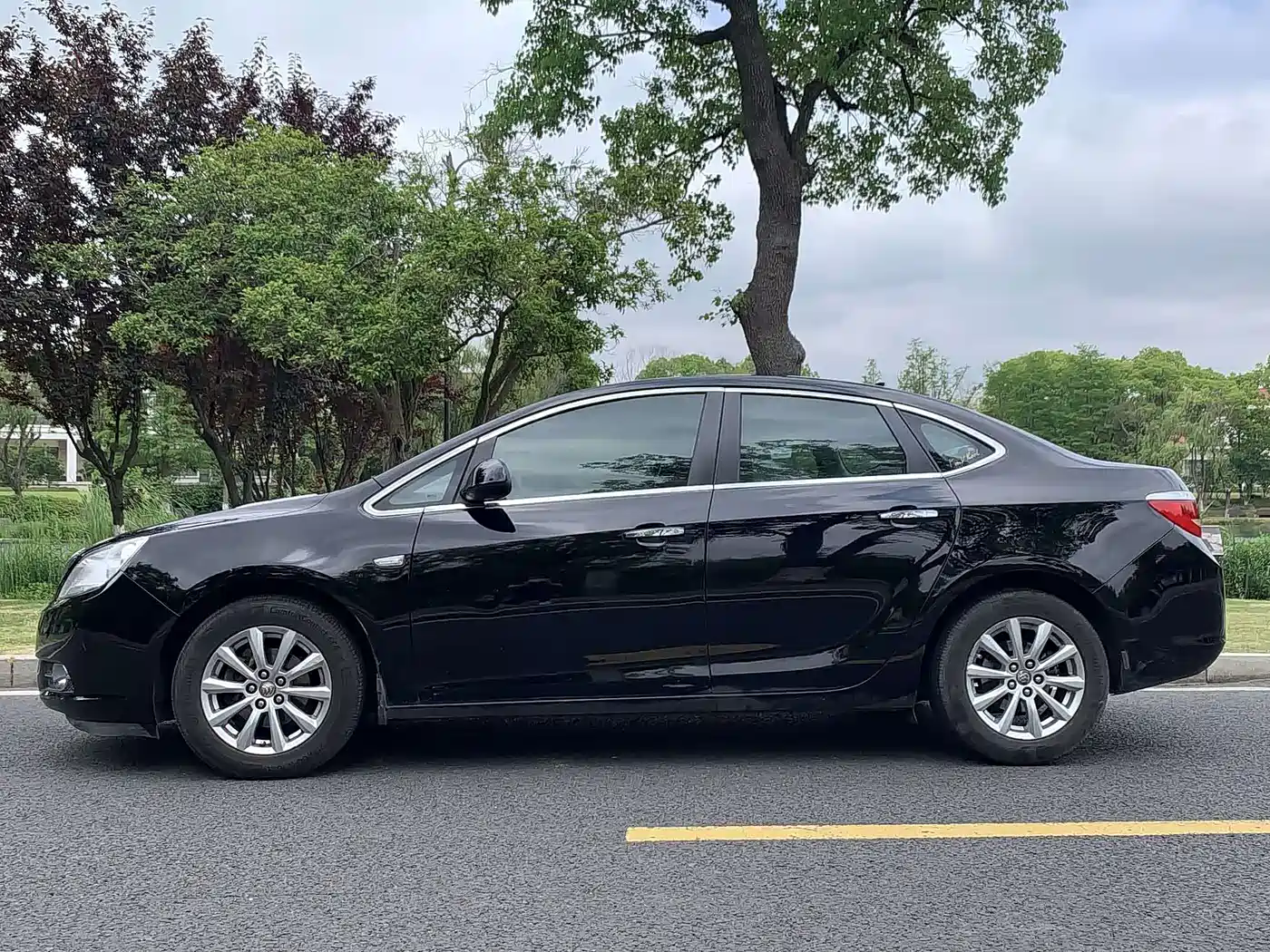 Photo 4 - Buick Excelle