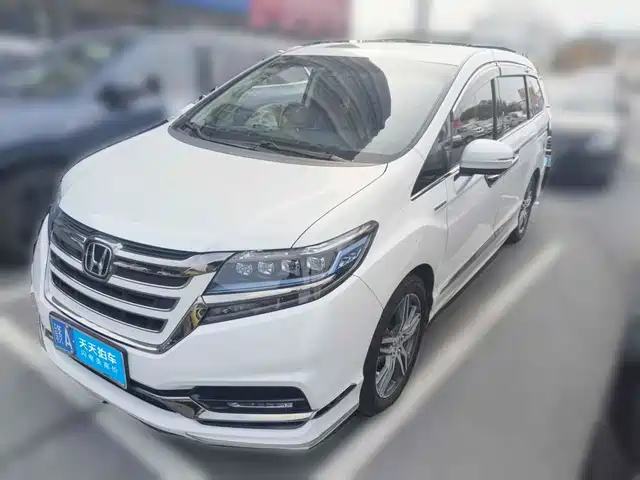 Honda Elysion 2019 2.0L Hybrid Luxury Edition — фото 1