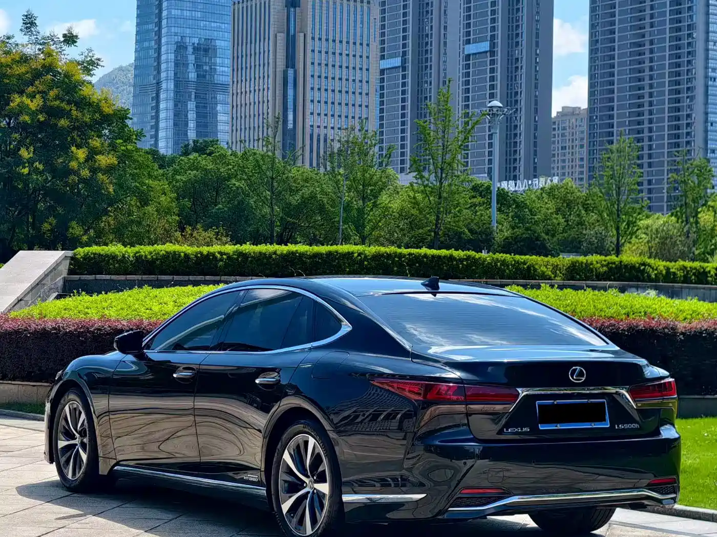 Lexus LS 2023 2023 500h Excellence Edition