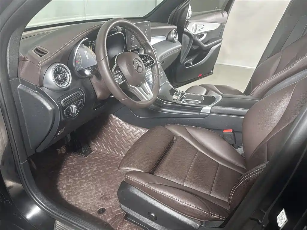 Mercedes-Benz GLC 2022 Facelift III GLC 260 L 4MATIC Dynamic фото 7